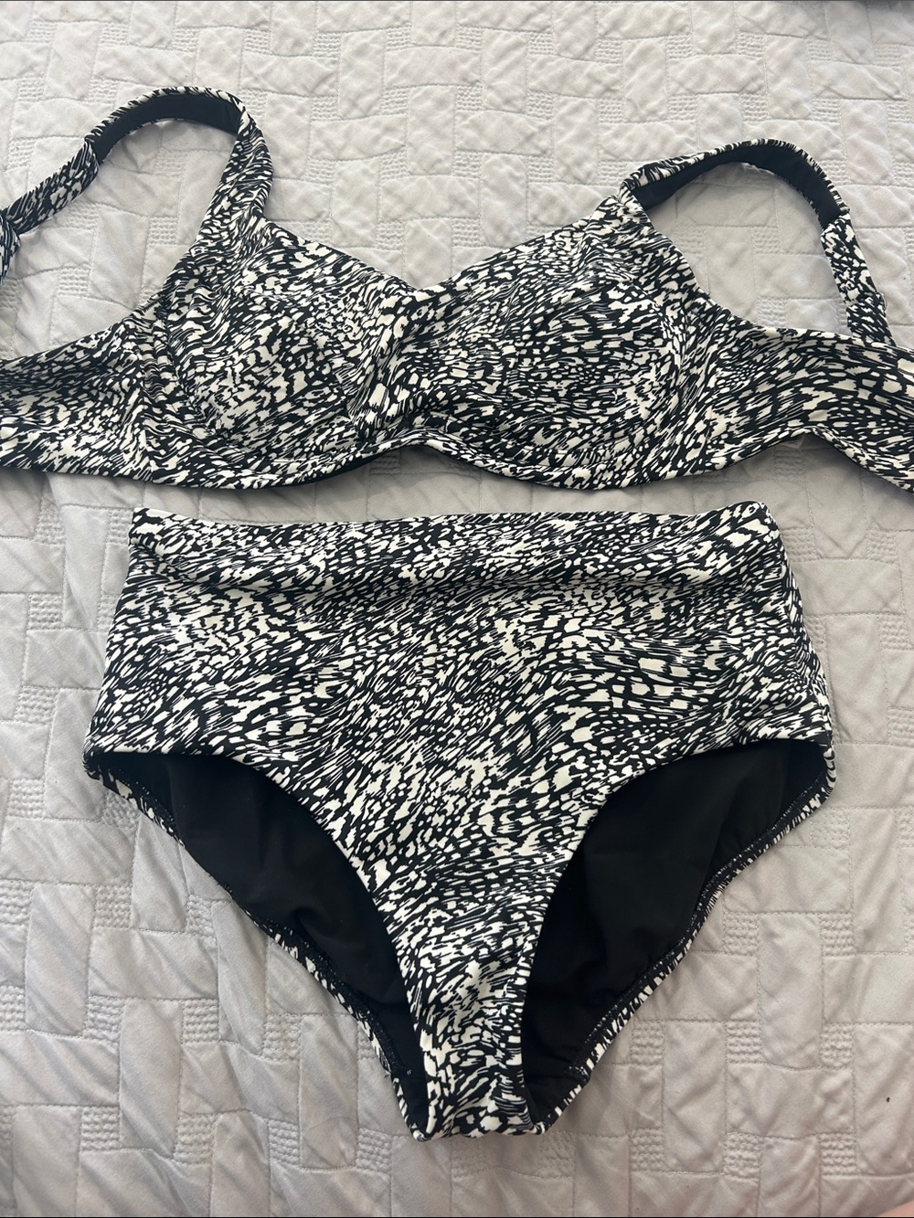 Athleta Black and White Printed Underwire Bikini Top with High-Waist Bottoms